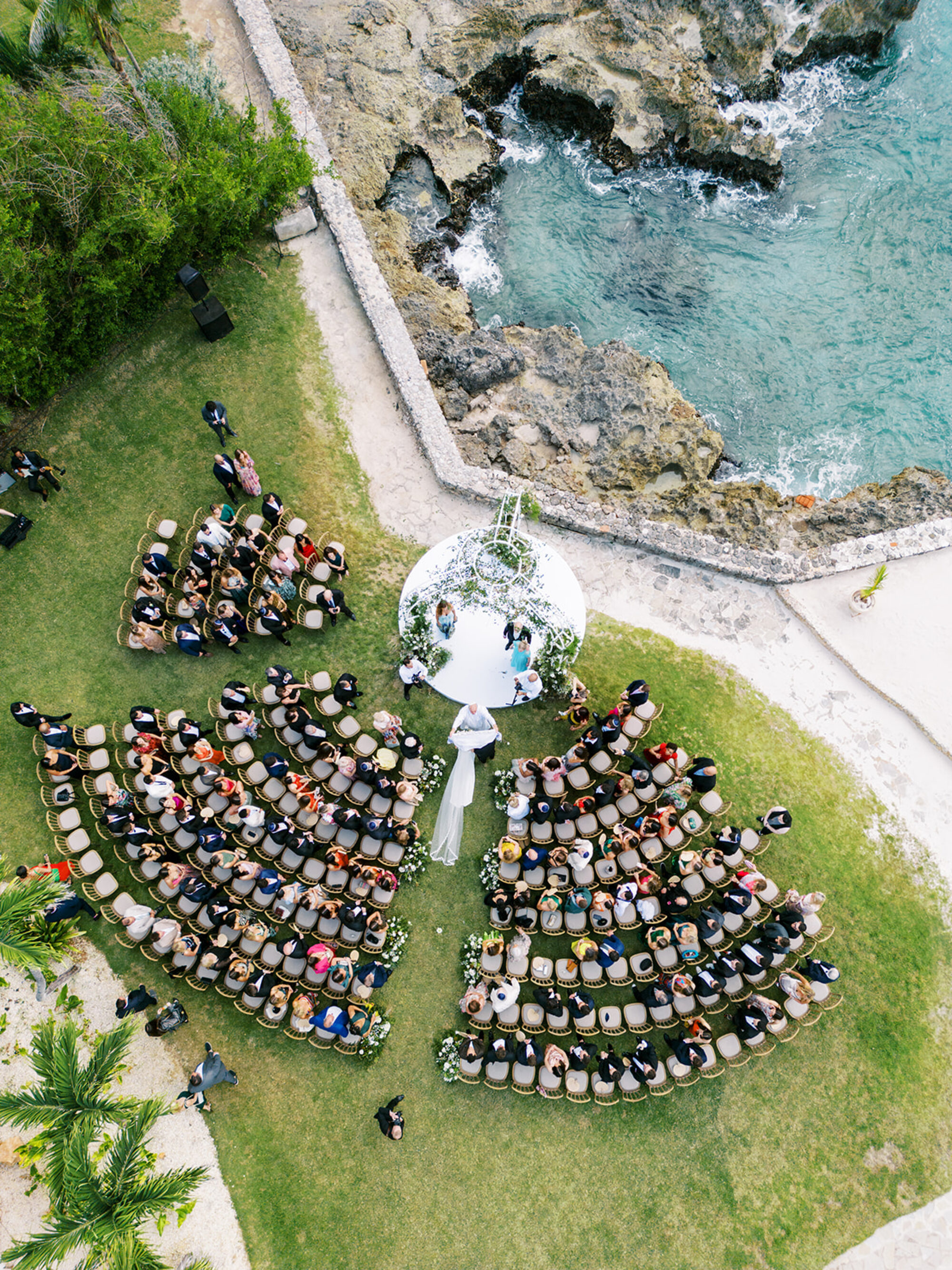 Darien & Sean — fabrication detail, Casa de Campo, DR